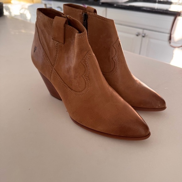 NEW! FRYE REINA BOOTIE Women's Western Leather Boots Brown Size 10 - Picture 3 of 12